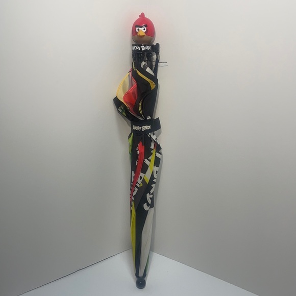 Angry Bird Umbrella ! King Pig And Angry Birds Depicted! - Picture 10 of 11